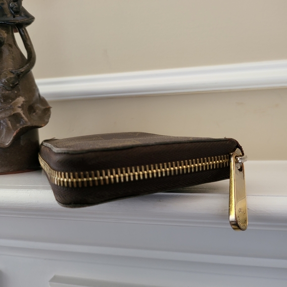 LOUIS VUITTON Monogram Coated Canvas Zippy Long Wallet..Authentic. - Picture 3 of 13